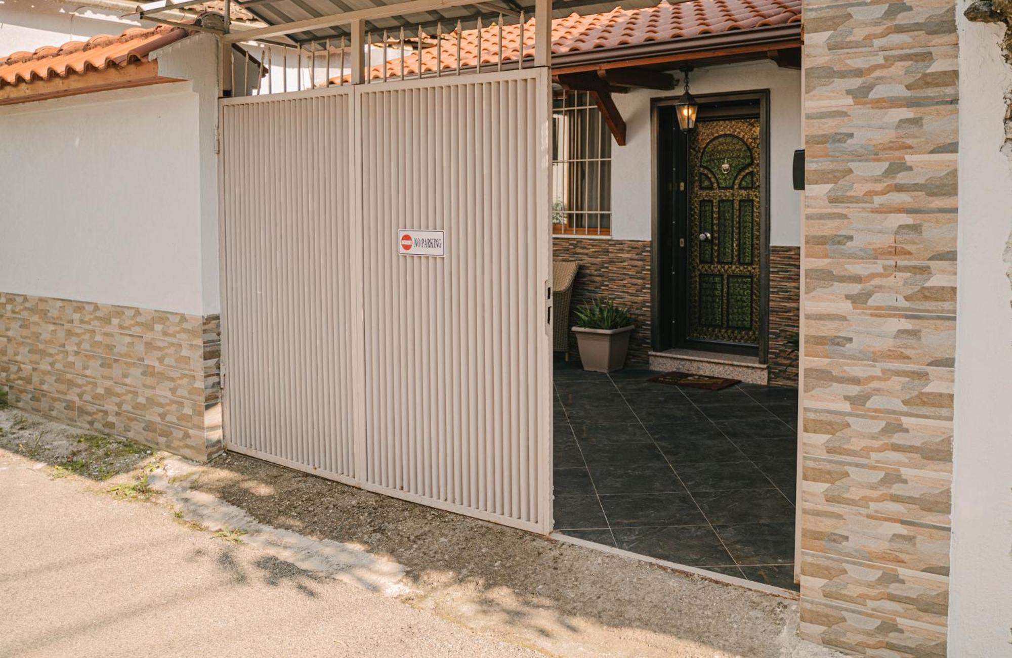 Peaceful Villa In New Bazaar Τίρανα Εξωτερικό φωτογραφία
